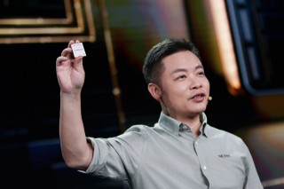3个月进账158亿，何小鹏撕开盈利口