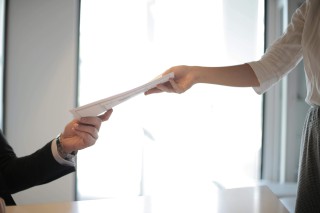 如何计算报销金额及了解计算方法？计算报销金额要考虑什么因素？