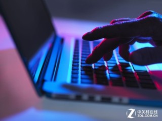 如何知晓金融领域软件相关情况及特性？软件特性对金融操作有什么意义？