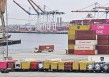 靠岸中国货船数“归零”，美国西海岸港口官员惊到了