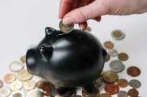 了解黄金饰品市场价格该价格波动有哪些规律？