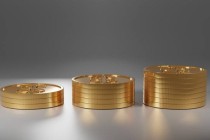 如何在黄金市场中做出合理的投资决策这些决策如何应对市场变化？