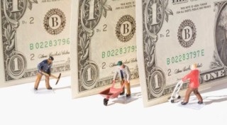 股指期权属于哪种金融期权？这种分类有何实际意义？