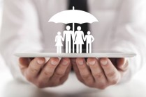 如何领取保险金？领取保险金的条件和流程是什么？